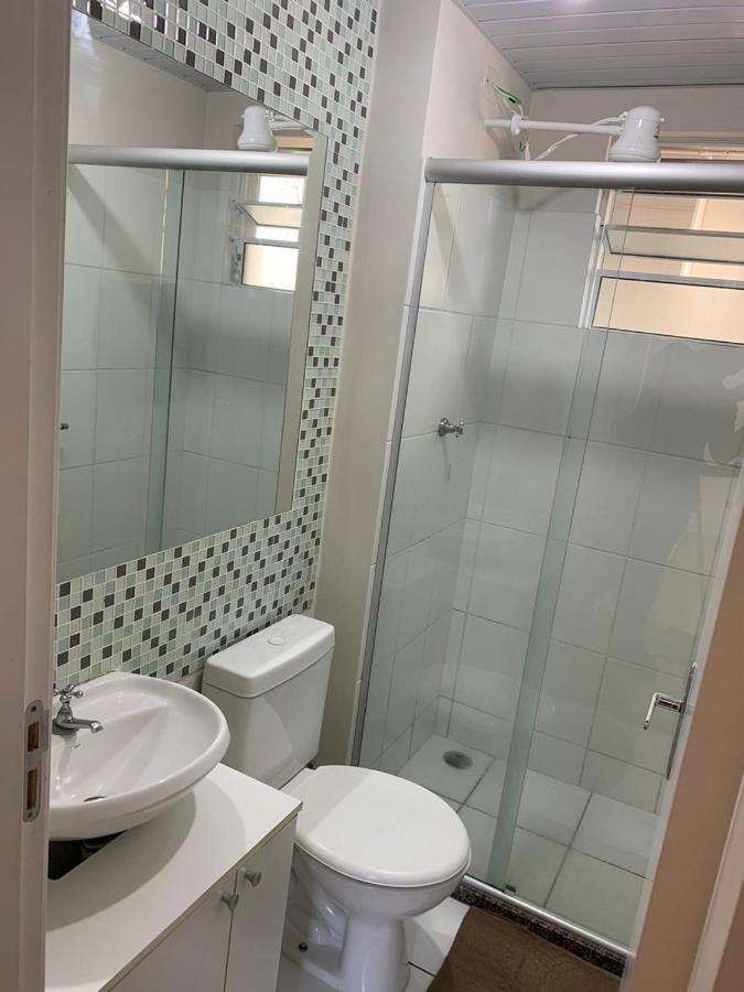 APARTAMENTO INTEIRO COM WiFi 70MB, AR CONDICIONADO, PROXIMO AO ESTADIO DO CAFÉ Londrina Esterno foto