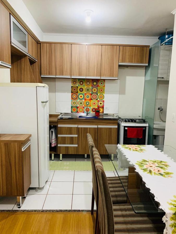 APARTAMENTO INTEIRO COM WiFi 70MB, AR CONDICIONADO, PROXIMO AO ESTADIO DO CAFÉ Londrina Esterno foto