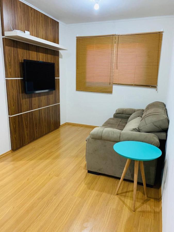 APARTAMENTO INTEIRO COM WiFi 70MB, AR CONDICIONADO, PROXIMO AO ESTADIO DO CAFÉ Londrina Esterno foto